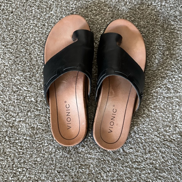 Vionic Women's Black and Tan Sandals - Picture 1 of 2
